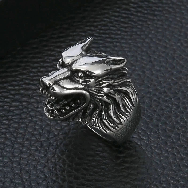 Everwild Courage Wolf Ring
