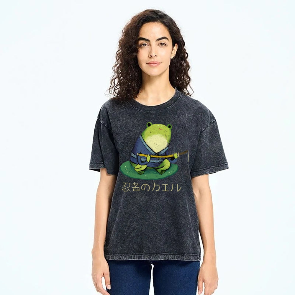 Unisex Japanese Style Frog Printed Washed Tee