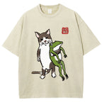 Unisex Cat Holding A Frog Printed Washed Tee