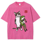 Unisex Cat Holding A Frog Printed Washed Tee
