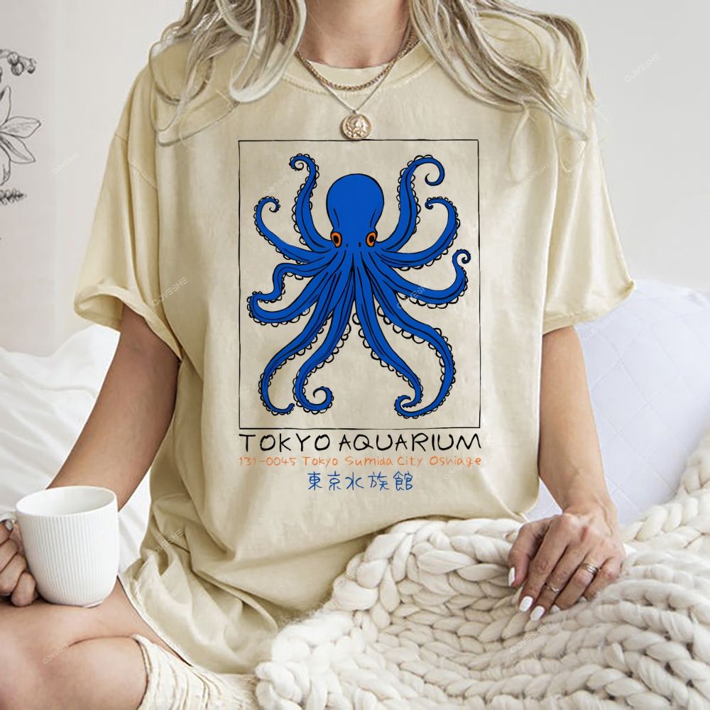 Unisex Tokyo Aquarium Octopus Printed Washed Tee