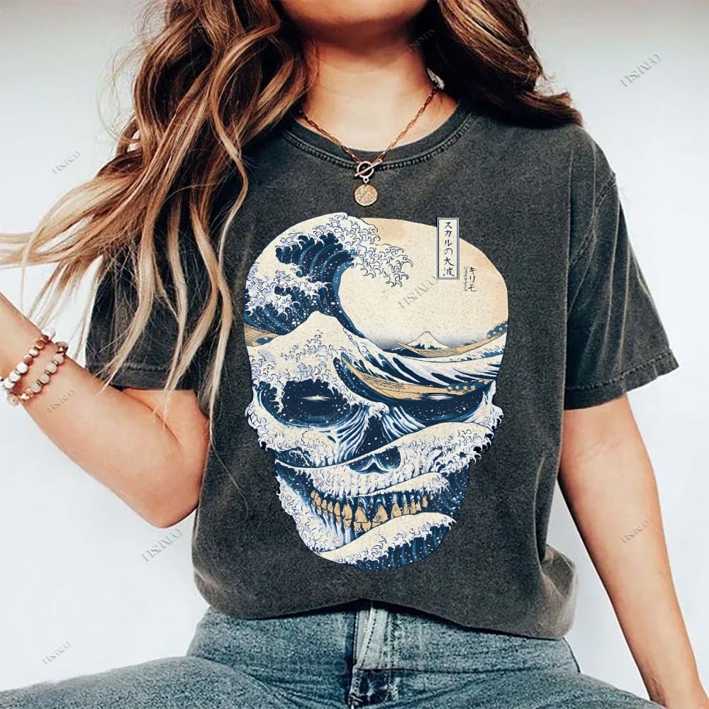 Unisex Japanese Wave Skull Printed Washed Tee