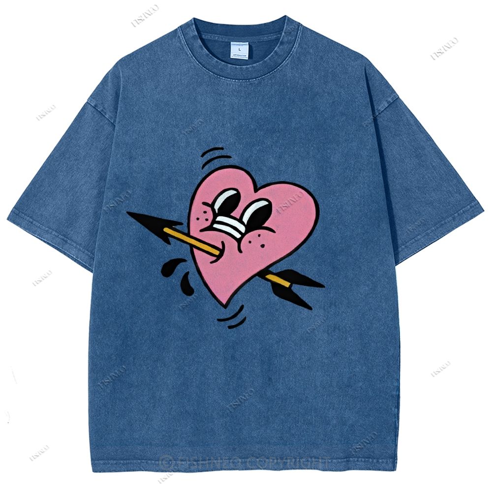 Unisex Pink Heart With Arrow Printed Washed Tee