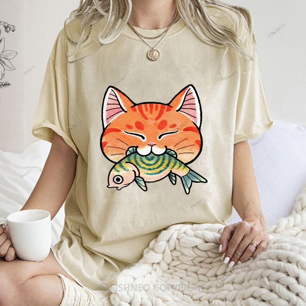 Unisex Vintage Cat Eat Fish Printed Washed Tee