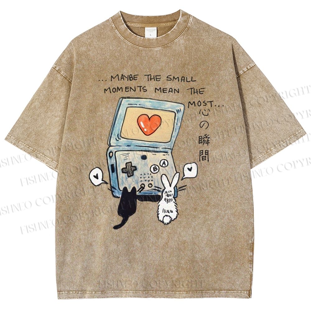 Unisex Heart Moment Printed Washed Tee