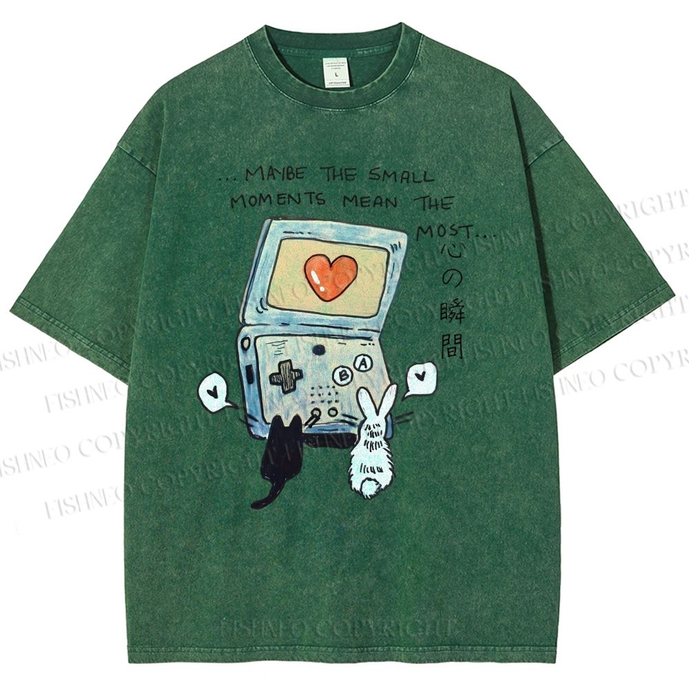 Unisex Heart Moment Printed Washed Tee