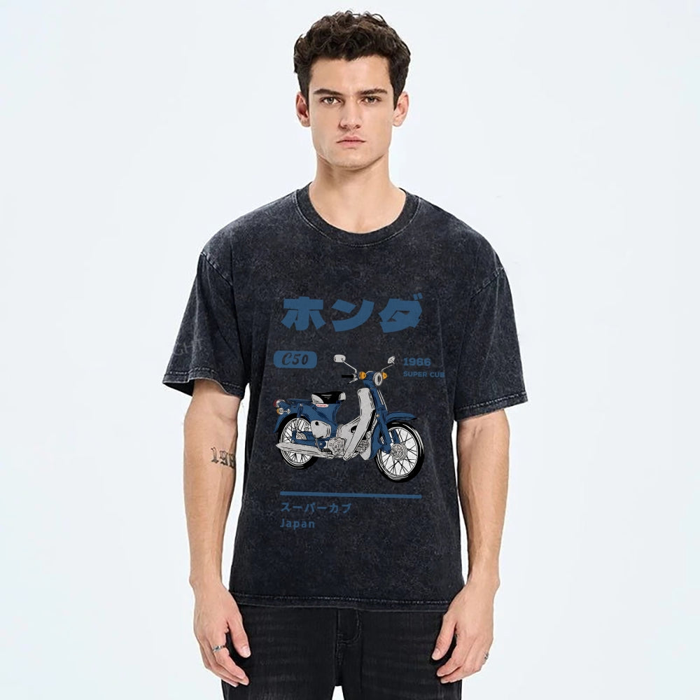 Honda C50 Super Cub Motorcycle Vintage Wash Japanese Design T-Shirt