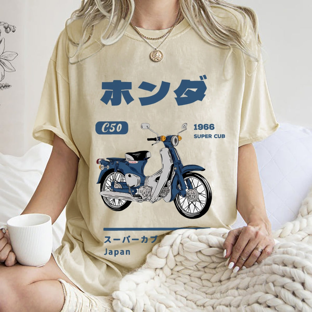 Honda C50 Super Cub Motorcycle Vintage Wash Japanese Design T-Shirt