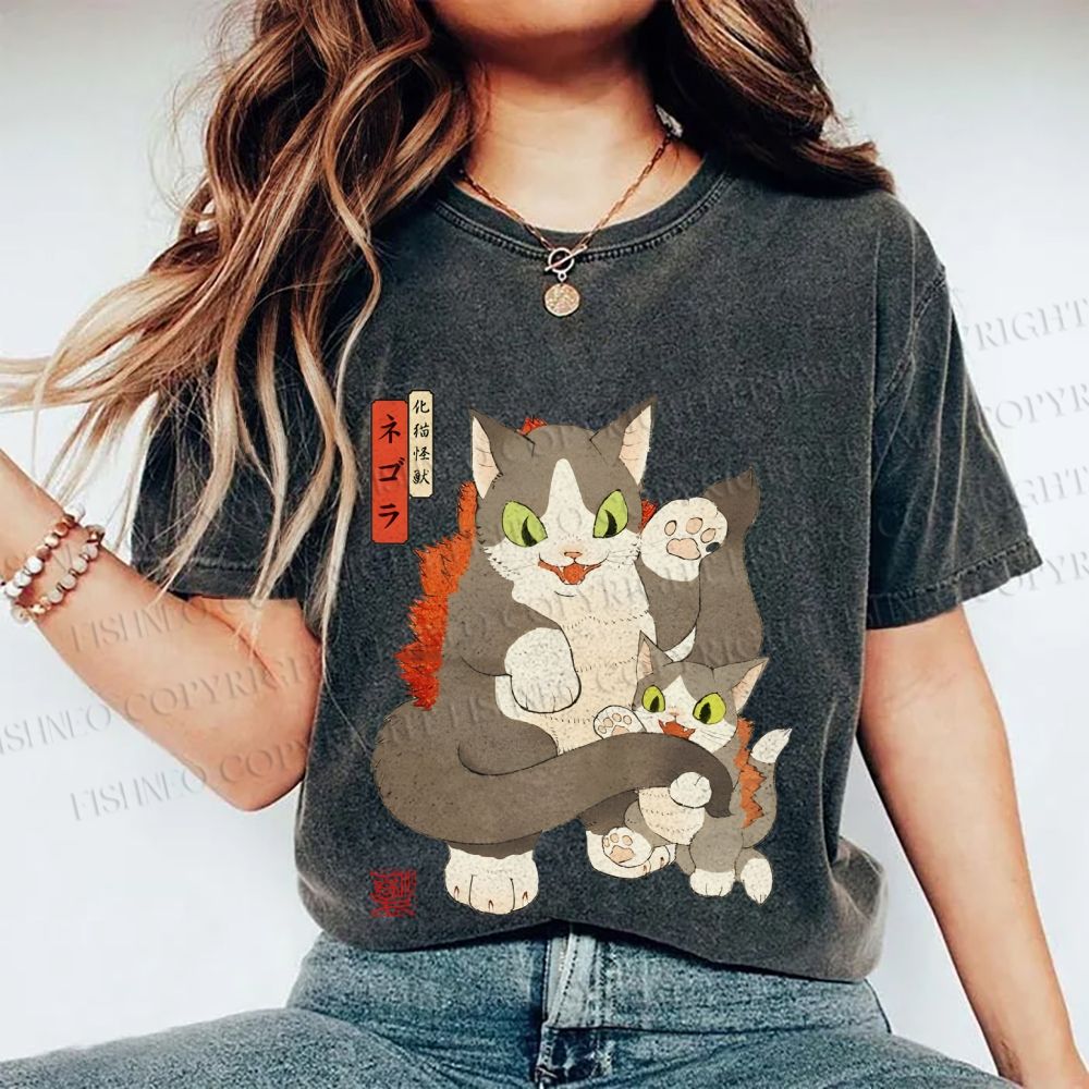 Unisex Vintage Japanese Art Cat Printed Washed Tee