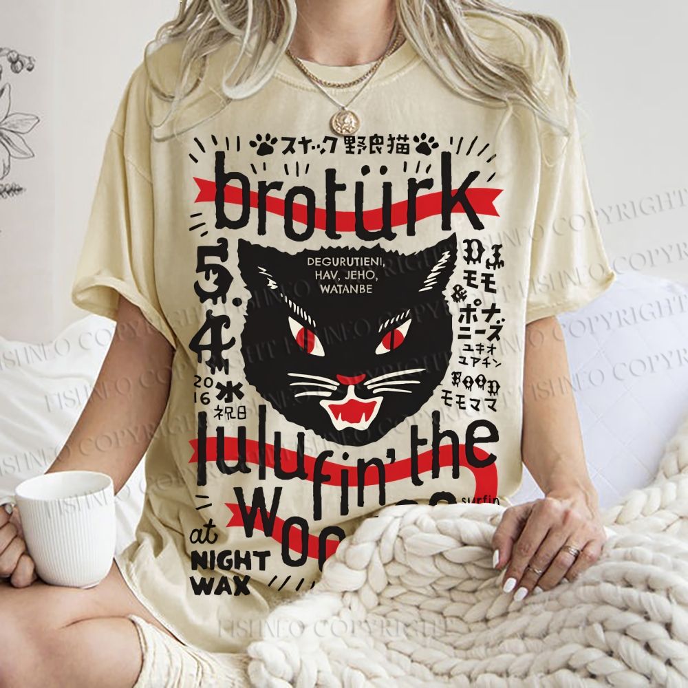 Unisex Vintage Angry Yelling Cat Printed Washed Tee