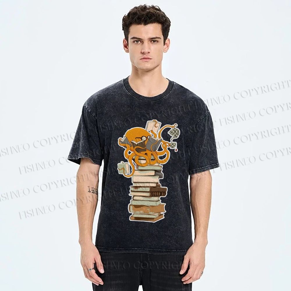 Unisex Vintage Wise Octopus Reading Books Printed Washed Tee