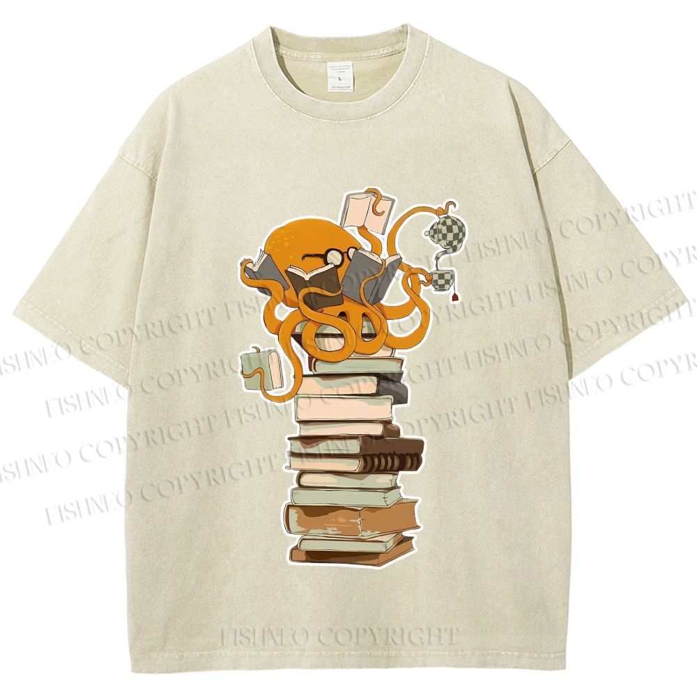 Unisex Vintage Wise Octopus Reading Books Printed Washed Tee