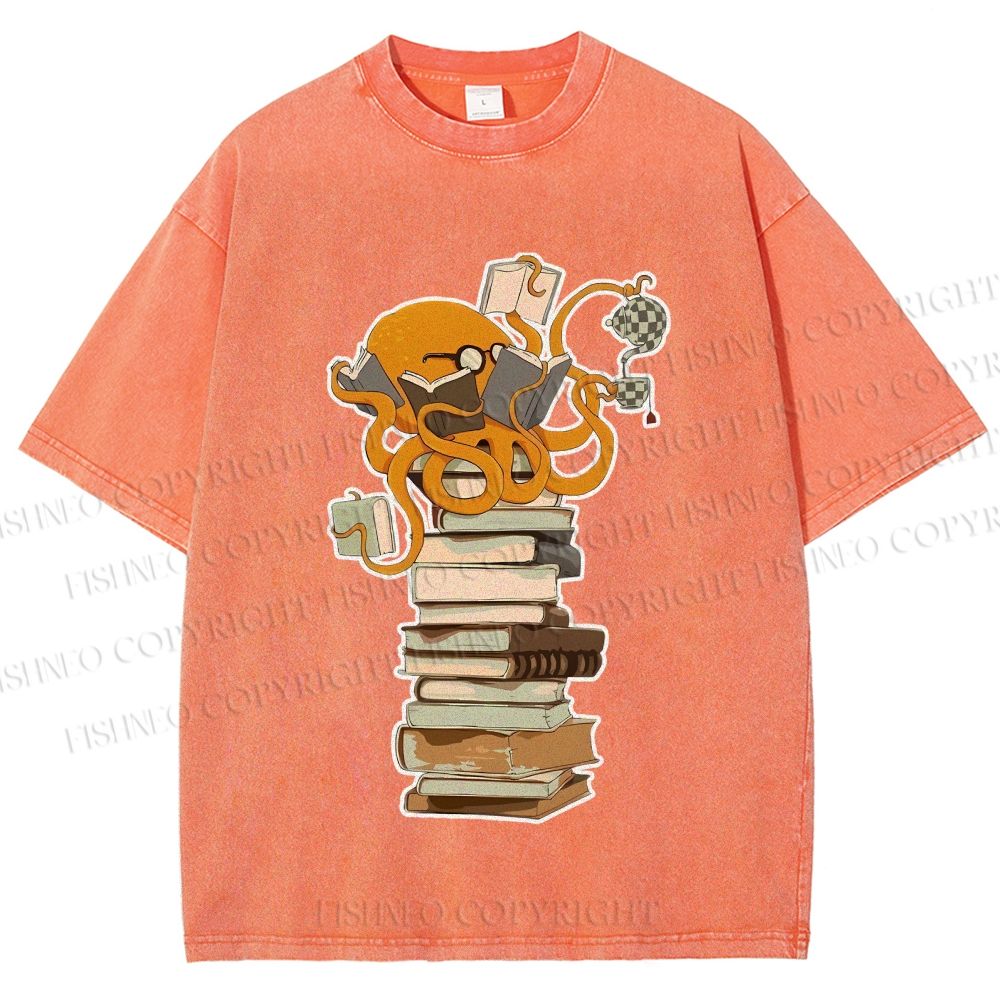 Unisex Vintage Wise Octopus Reading Books Printed Washed Tee