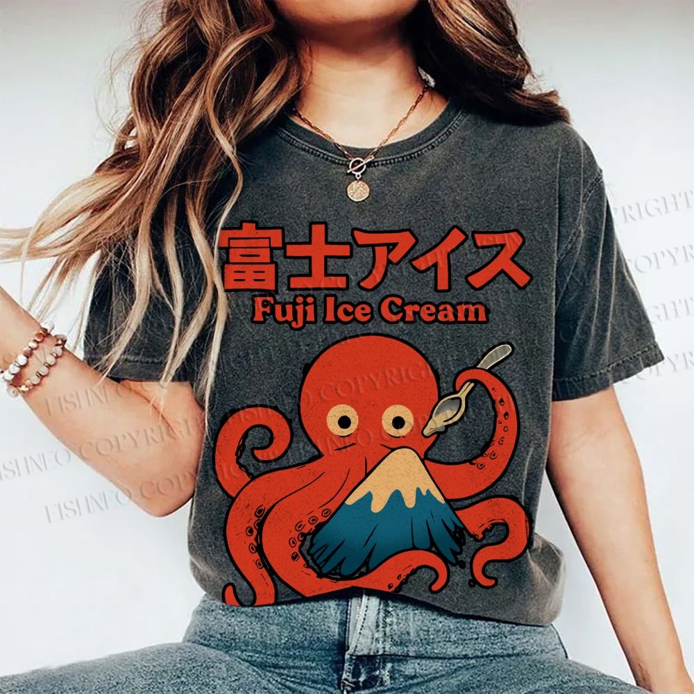 Unisex Octopus Eating Mount Fuji Printed Washed Tee