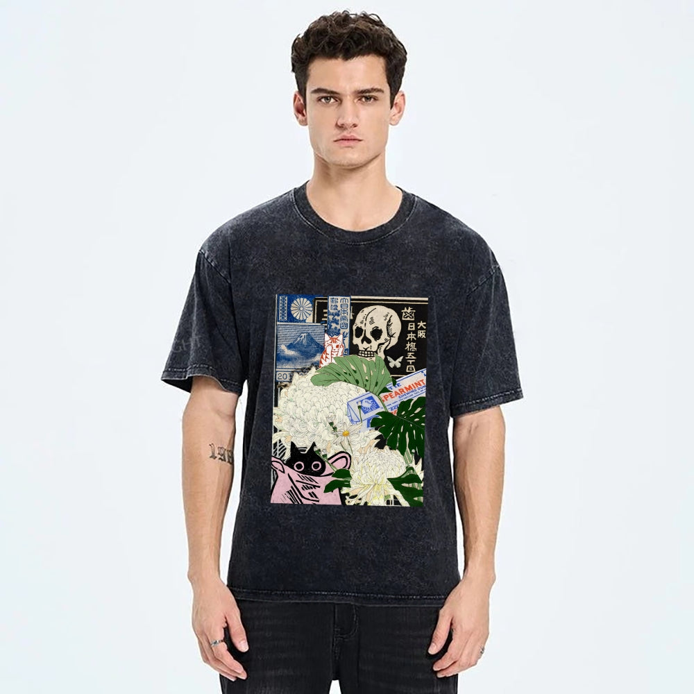 Chrysanthemum Japanese cat Washed T-Shirt