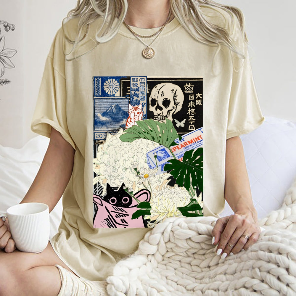 Chrysanthemum Japanese cat Washed T-Shirt