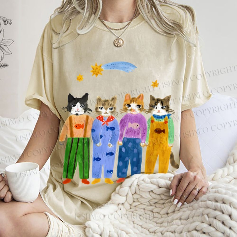 Unisex Cat in Sunny Day Printed Washed Tee
