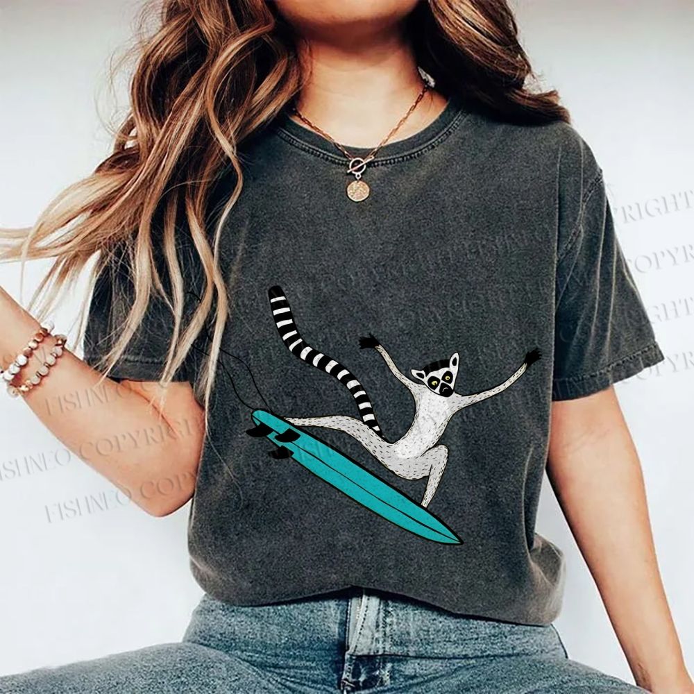 Unisex Lemur catta Skating Printed Washed Tee