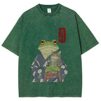Frog Hugging Cat Washed T-Shirt