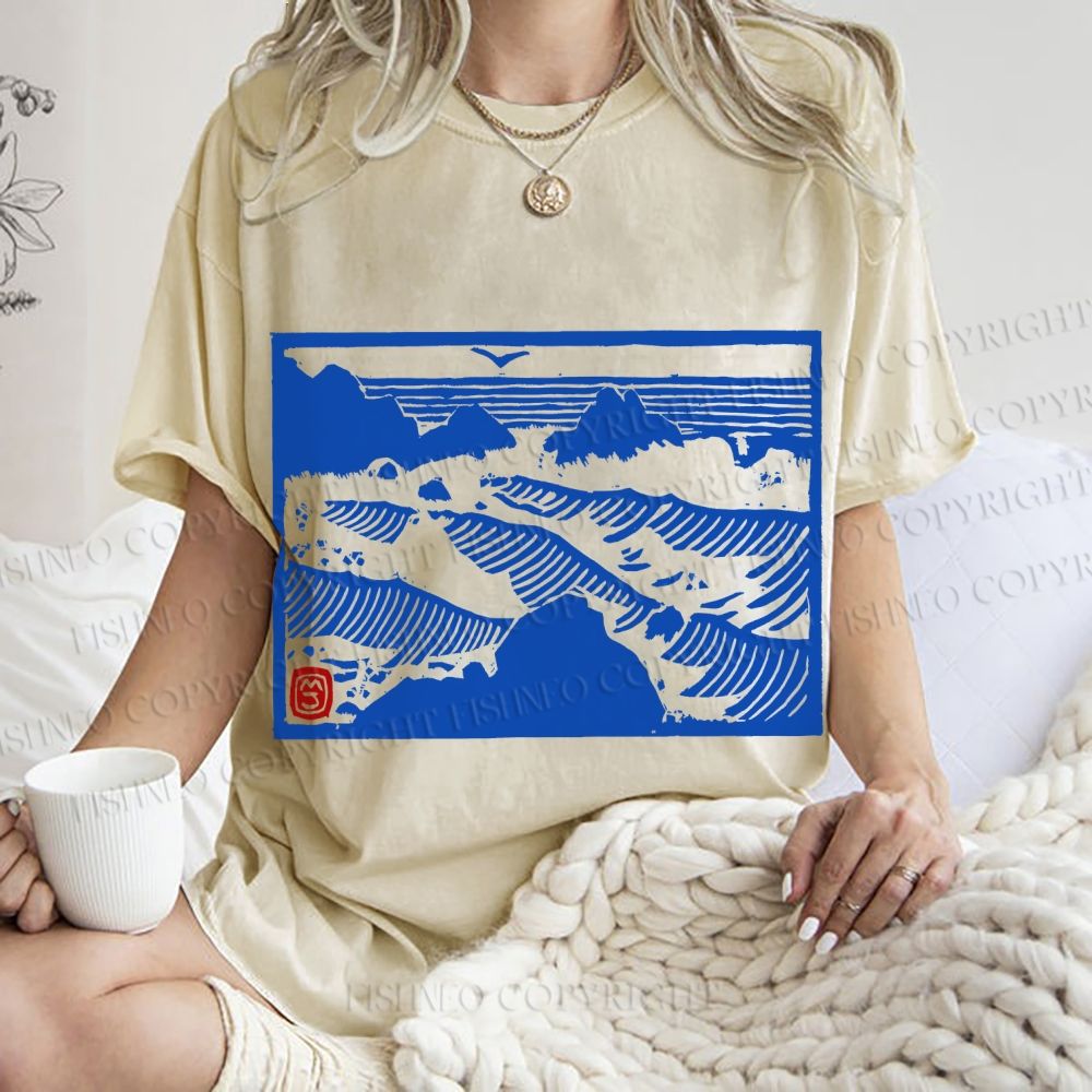 Unisex Vintage Sea Wave Printed Washed Tee