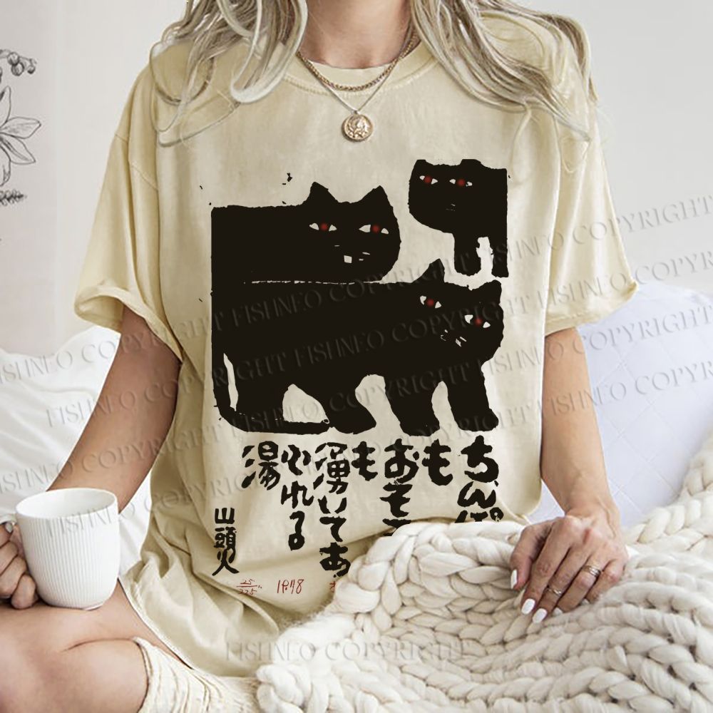 Unisex Vintage Japanese Cat Printed Washed Tee