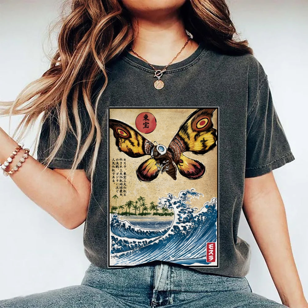 Giant Moth in Japan Vintage Washed T-shirt