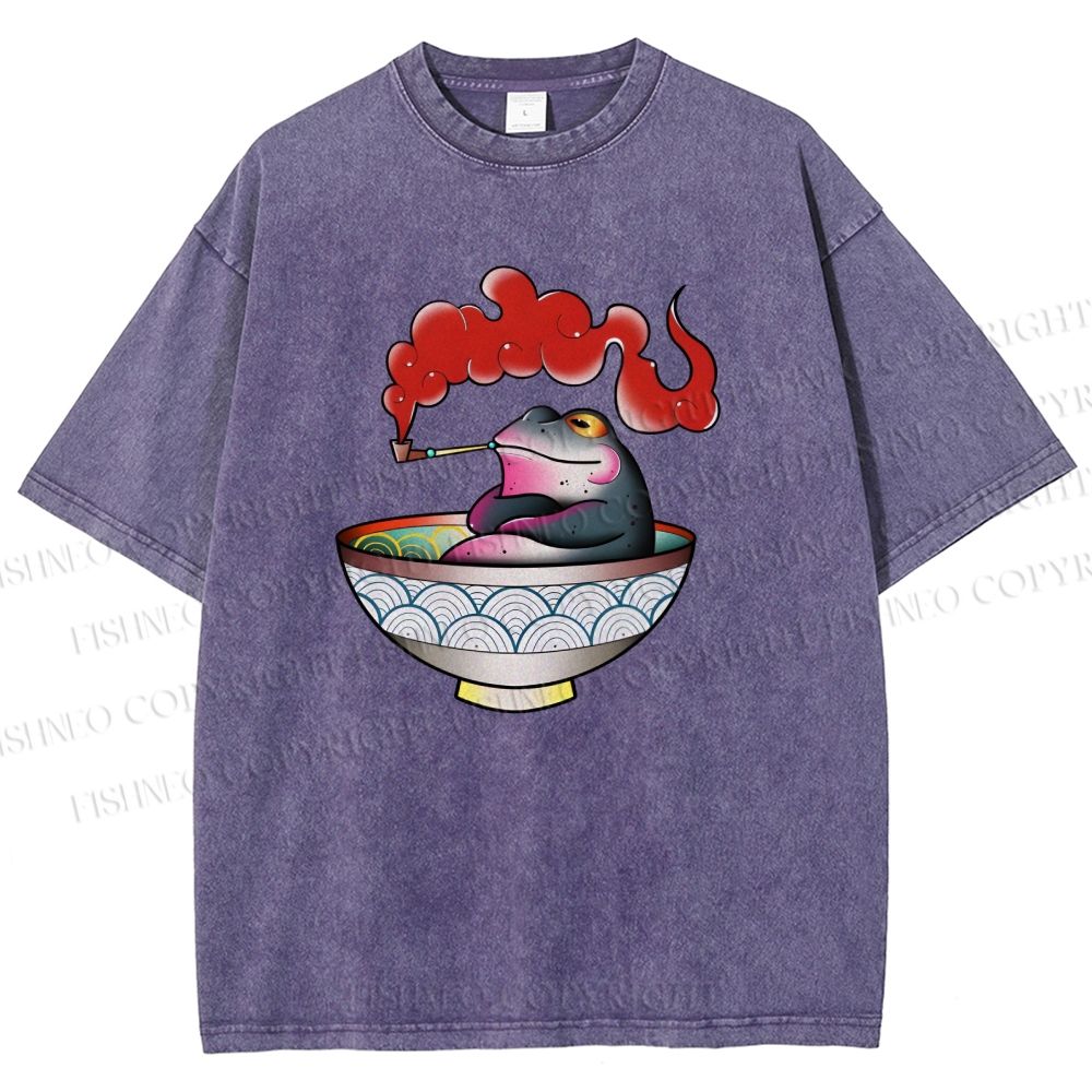 Unisex Smoking Frog Printed Washed Tee