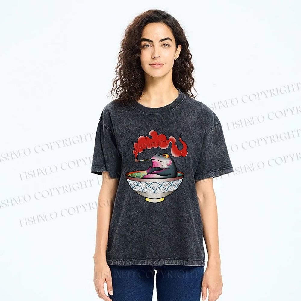 Unisex Smoking Frog Printed Washed Tee