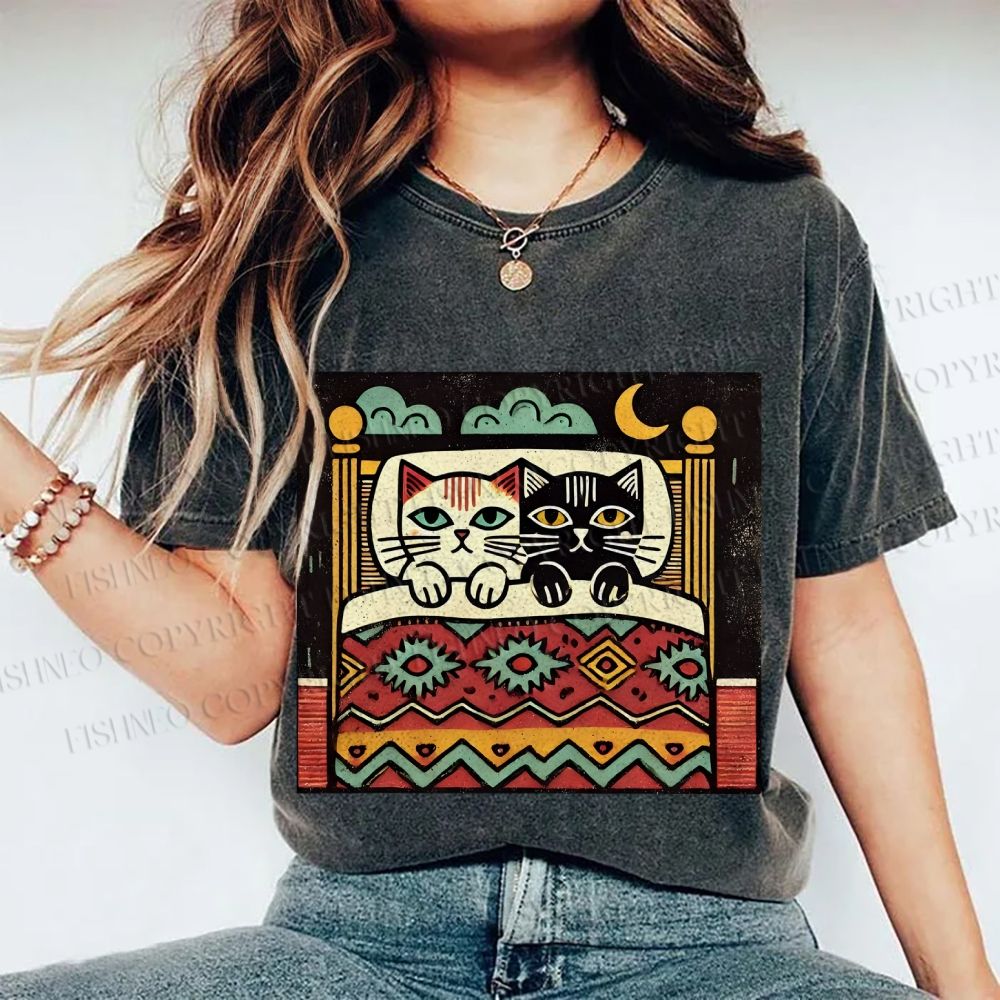 Unisex Vintage Cat Printed Washed Tee
