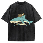 Cat who loves fish Vintage Washed T-shirt