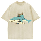 Cat who loves fish Vintage Washed T-shirt