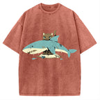 Cat who loves fish Vintage Washed T-shirt