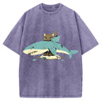 Cat who loves fish Vintage Washed T-shirt