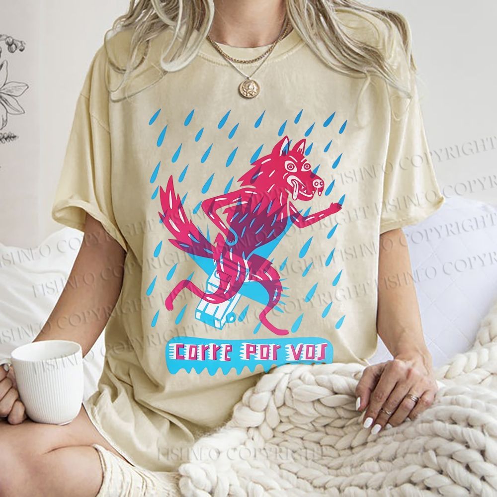 Unisex Corre Por Vos Wolf Printed Washed Tee