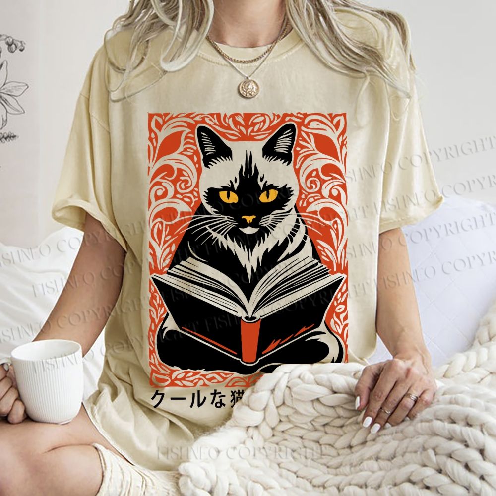 Unisex Vintage Japanese Cat Read Books Printed Washed Tee