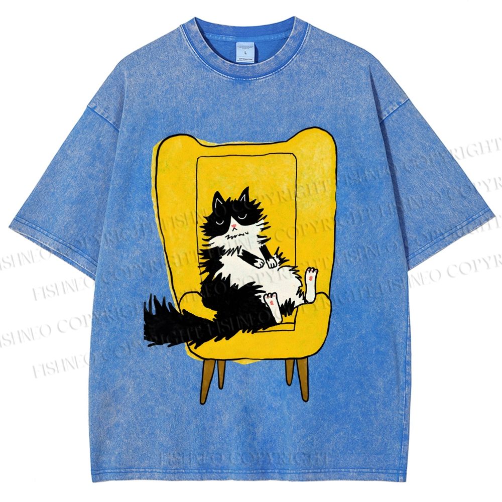 Unisex Vintage Cat On Sofa Printed Washed Tee