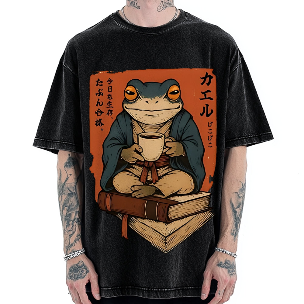Funny Ukiyoe Frog drinking coffee on books Vintage Washed T-shirt