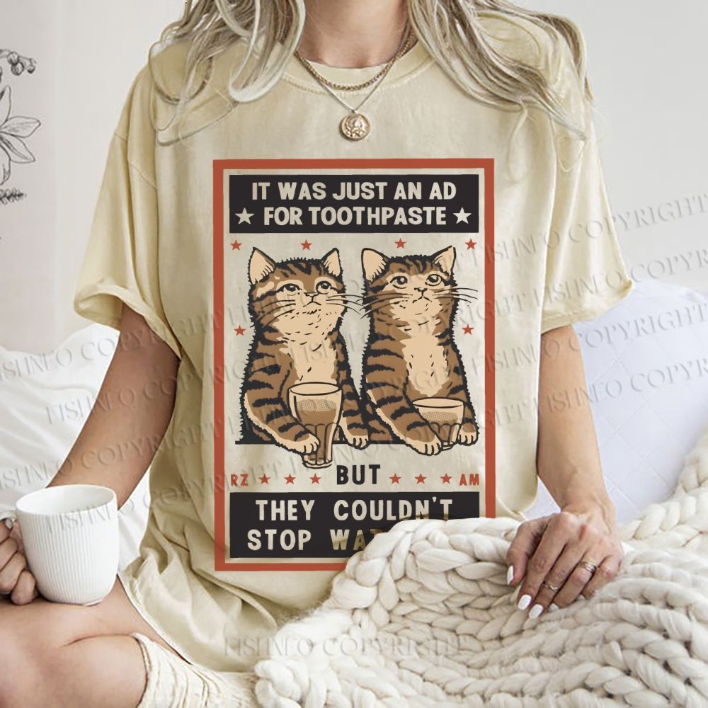 Unisex Vintage Cats Having Beer Printed Washed Tee
