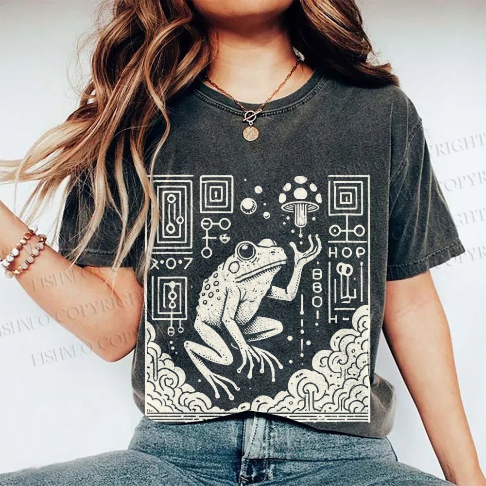 Unisex Vintage Weird Frog Printed Washed Tee