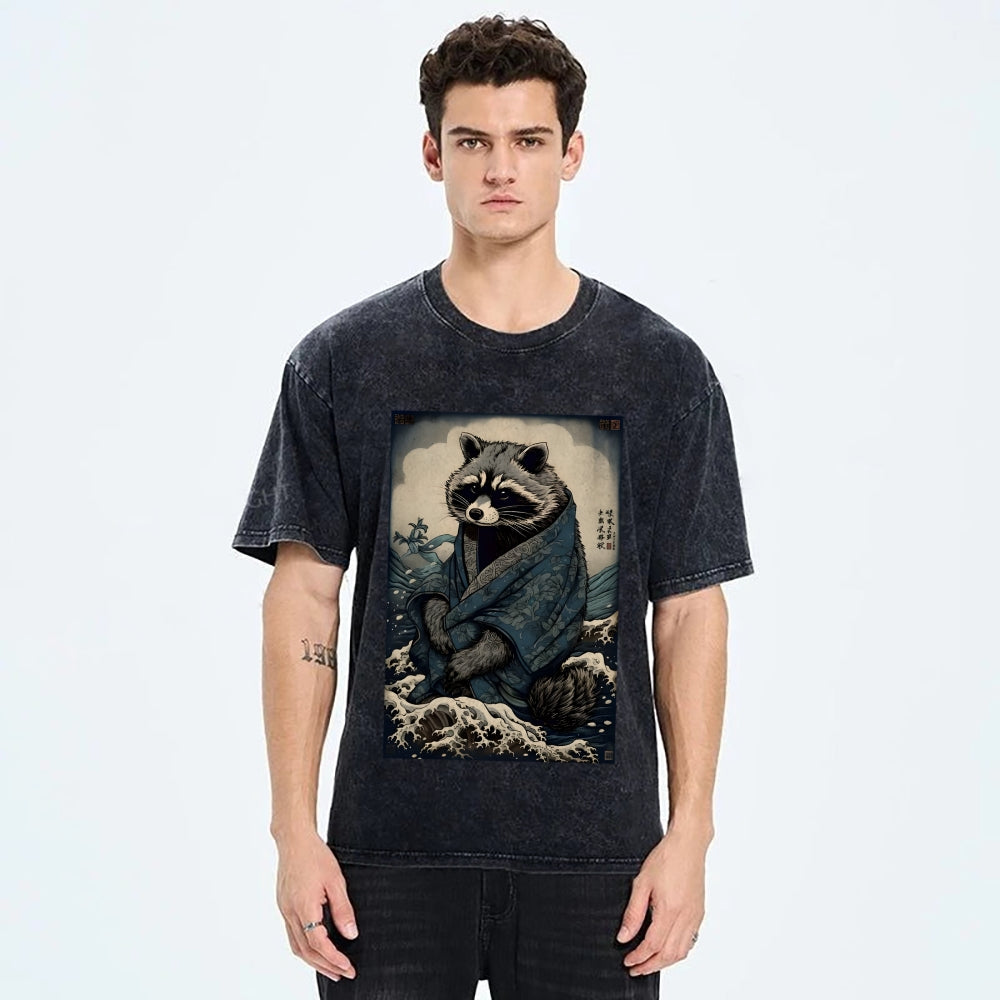 Raccoon and Waves - Traditional Japanese Ukiyoe Painting Vintage Washed T-shirt