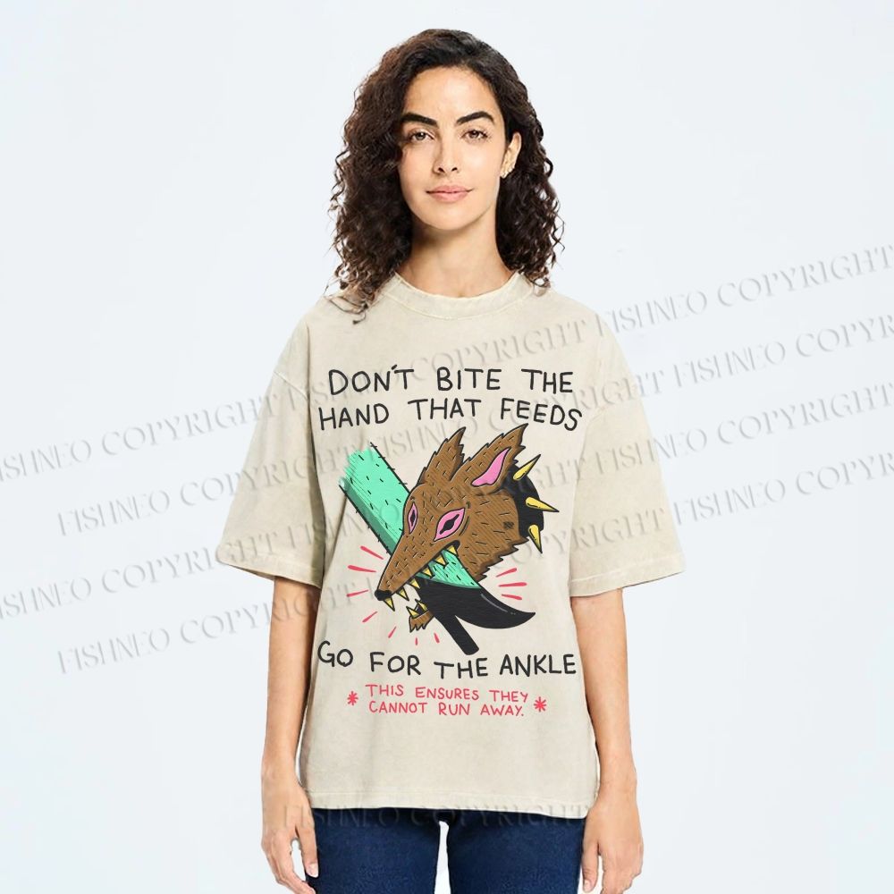 Unisex Wolf Printed Washed Tee