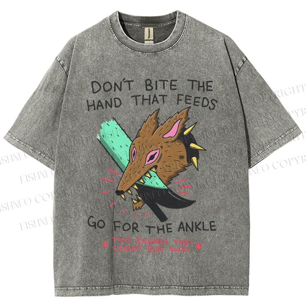 Unisex Wolf Printed Washed Tee