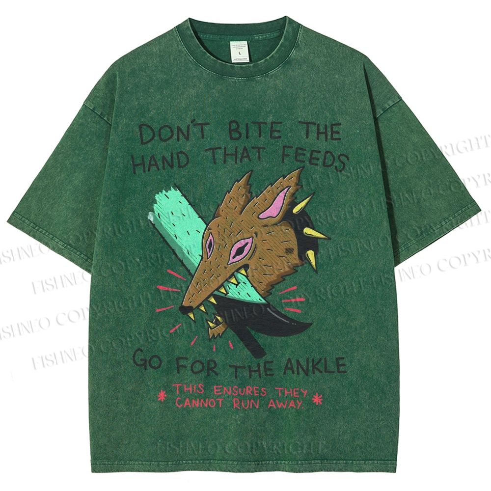 Unisex Wolf Printed Washed Tee
