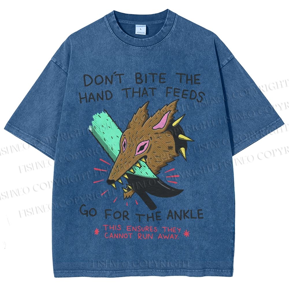 Unisex Wolf Printed Washed Tee