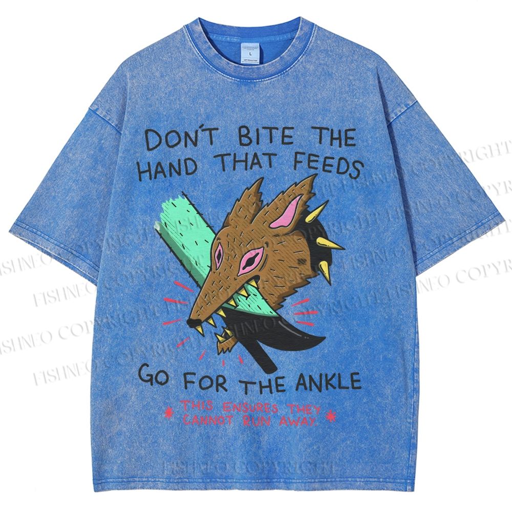 Unisex Wolf Printed Washed Tee