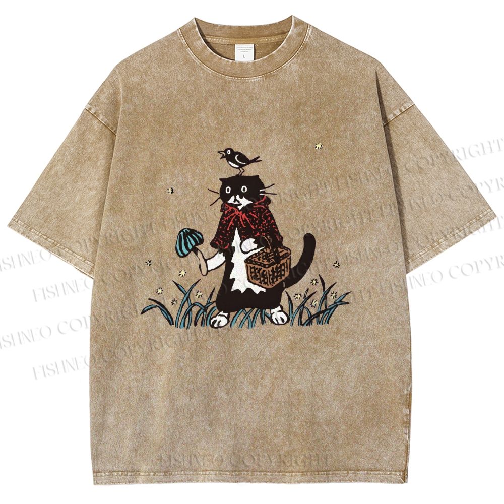 Unisex Cat Bird In Grass Printed Washed Tee