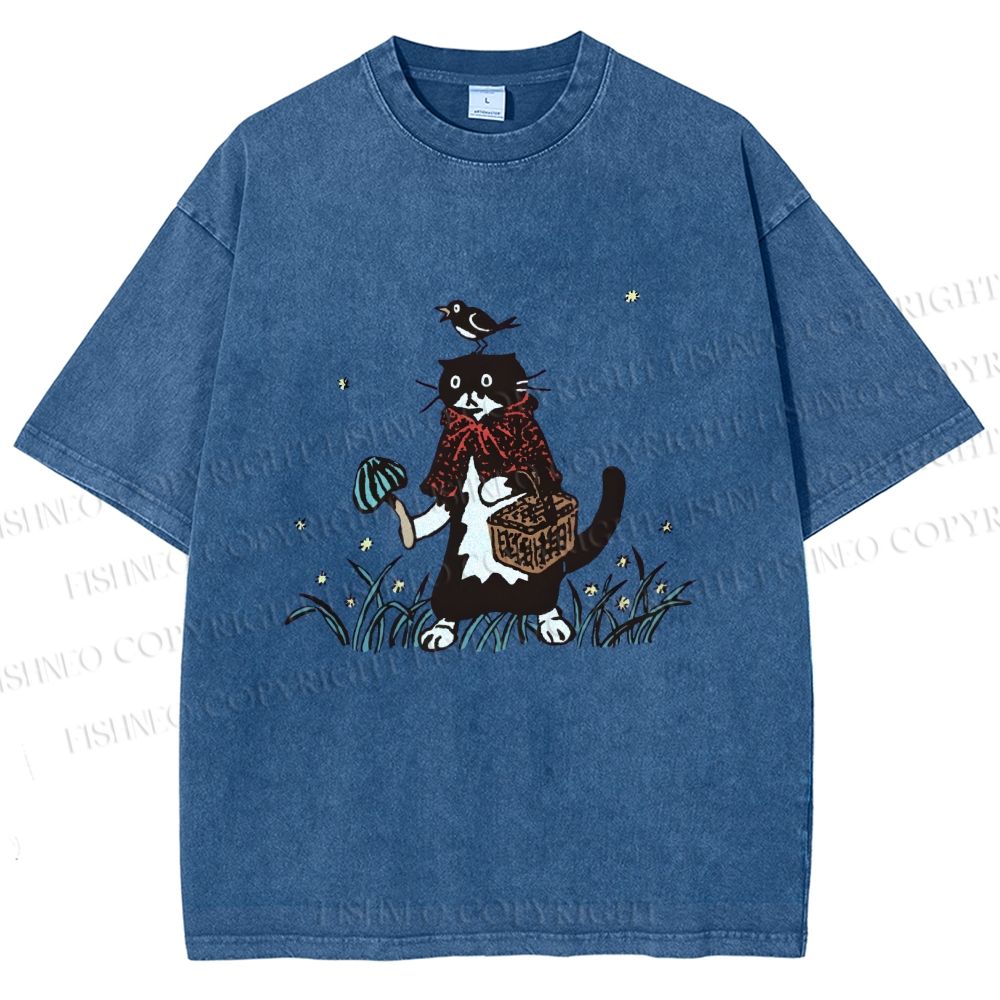 Unisex Cat Bird In Grass Printed Washed Tee