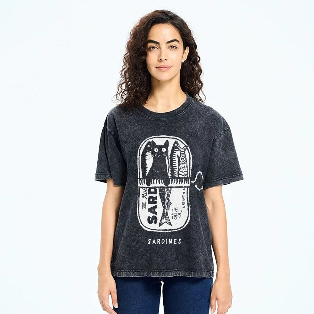 Cat Hiding In A Sardine Can Vintage Washed T-shirt