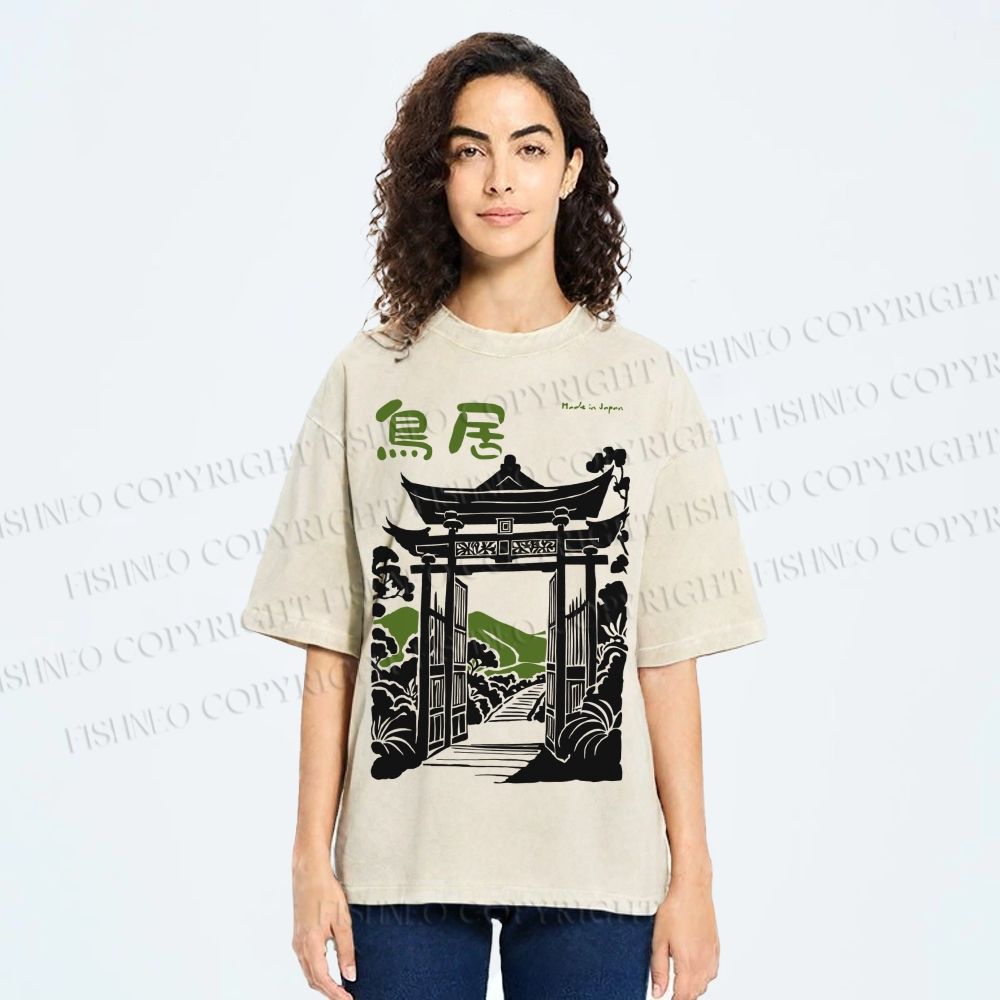 Unisex Torii Gate Japanese Graffiti Printed Washed Tee