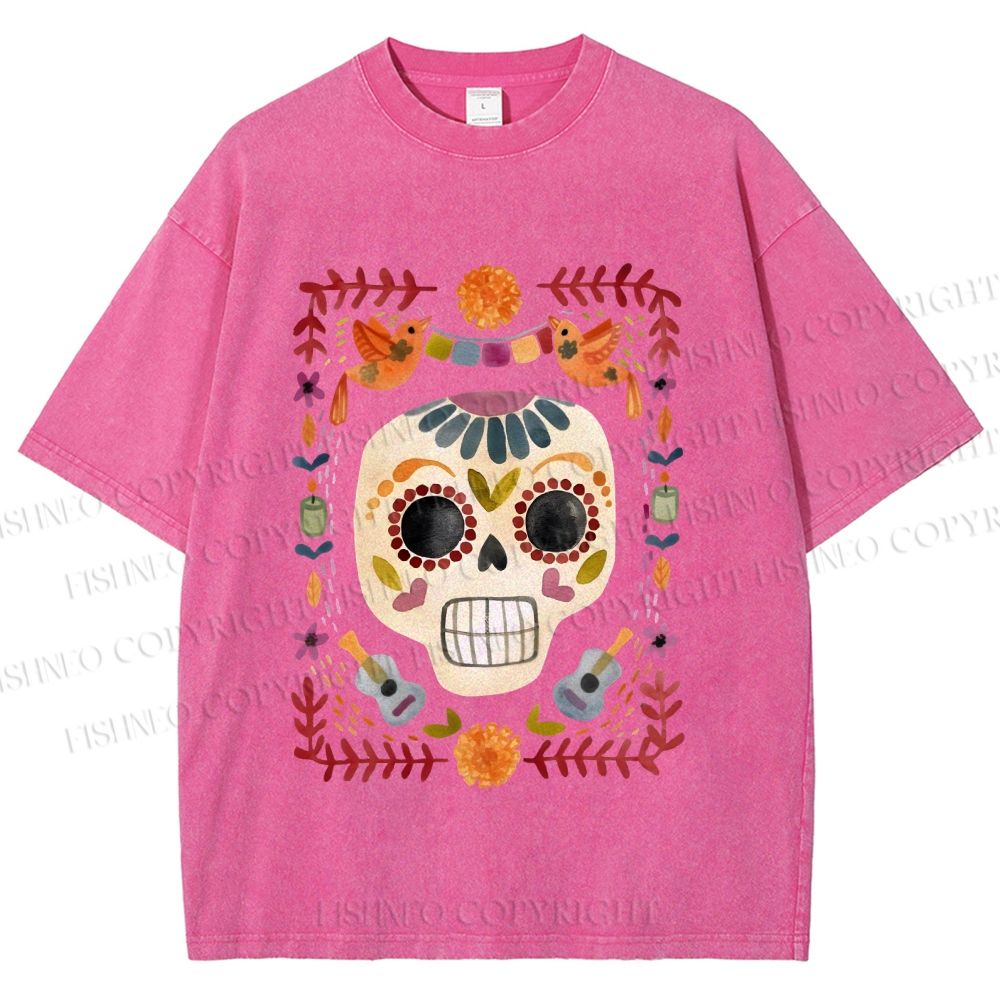 Unisex Skull Surrounded by Garland Printed Washed Tee